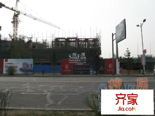 卓越方舟實(shí)景圖二區(qū)4月工程進(jìn)度
