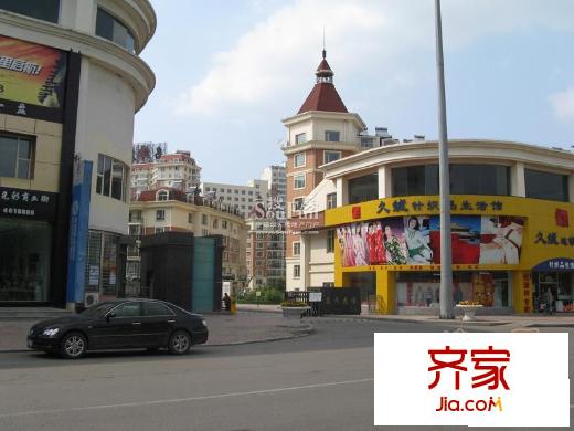昌茂花園實(shí)景圖小區(qū)大門
