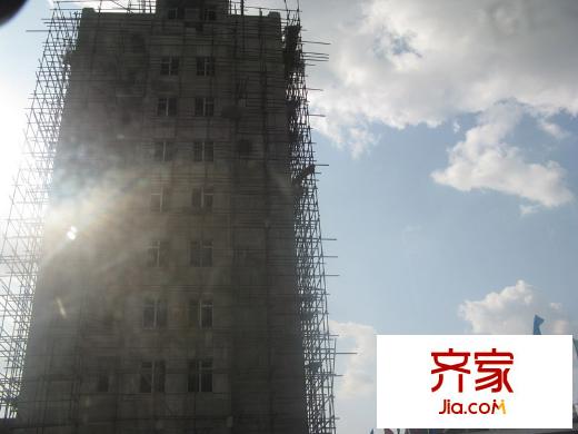 中環(huán)濱江花園已接近封頂