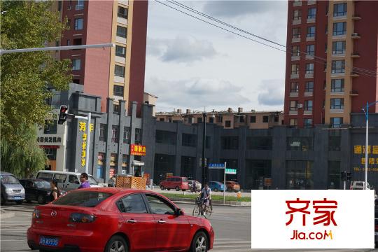 恒隆通潭富苑4號(hào)樓北外立面（2015-08-26）