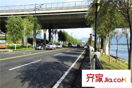 江山印象售樓處旁藍旗大橋(2015.9)