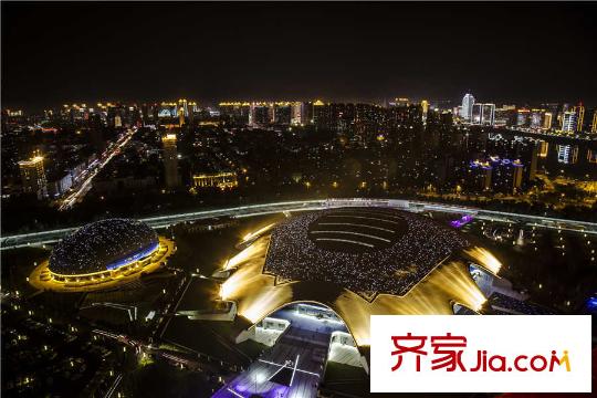 中海國(guó)際社區(qū)吉林市大劇院夜景圖（2015-9-25）