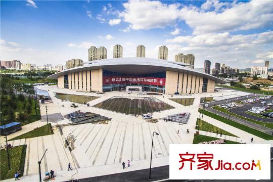 中海國(guó)際社區(qū)吉林市大劇院實(shí)景圖（2015-9-25）