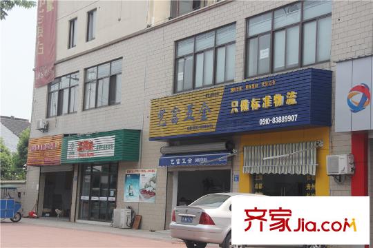 宝龙香槟湖周边配套
