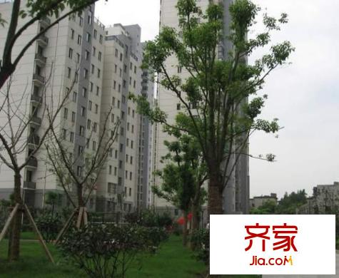 新乐苑小区外景图