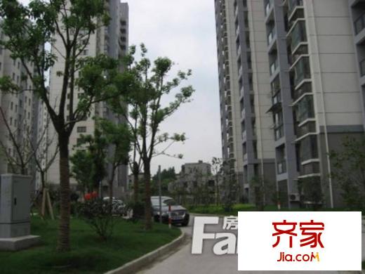 新乐苑小区外景图
