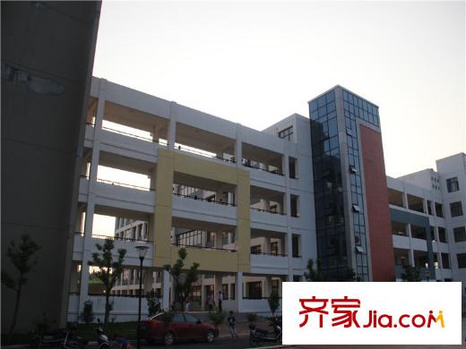 东投阳光城学校内部实景