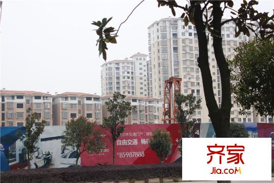 聚仁万象都会小区外部实景(2015-3)