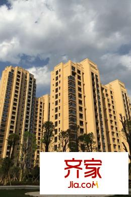 朝阳天成高层外立面实景(2015-4)