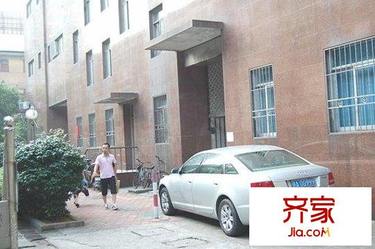 站前路外贸商住楼外景图