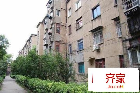 丁公路皮鞋厂宿舍外景图