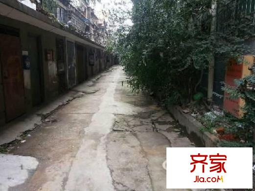 丁公路皮鞋厂宿舍外景图