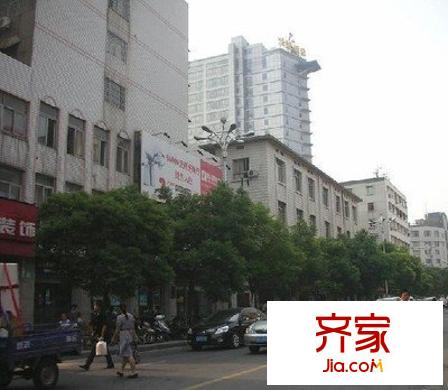 丁公路皮鞋厂宿舍外景图