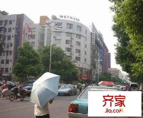 丁公路皮鞋厂宿舍外景图