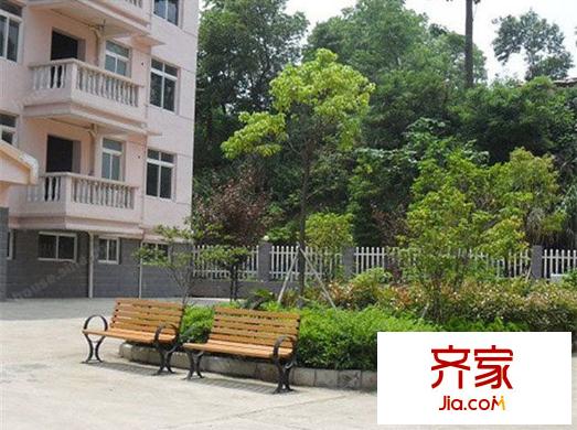 绿苑休闲住宅小区外景图