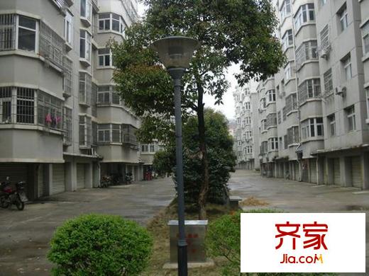 绿苑休闲住宅小区外景图
