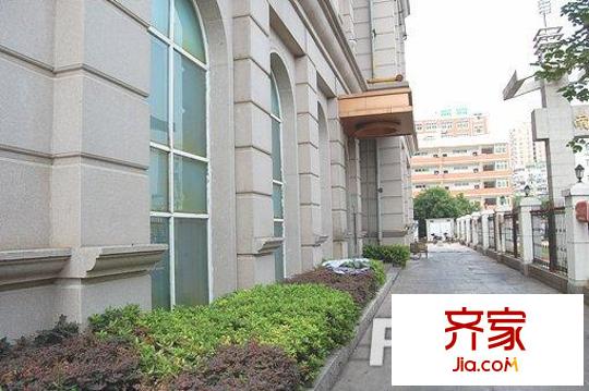 东方巴黎外景图洪城路