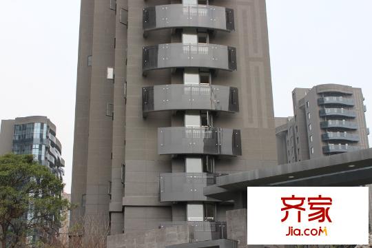 朝阳江上院外立面实景(2015.3.24)