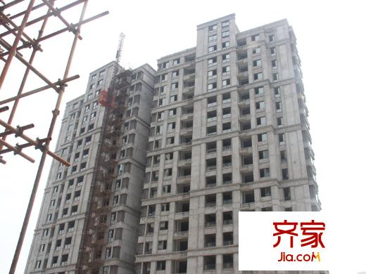 宏泰世纪滨江6号楼顶部(2013-9)