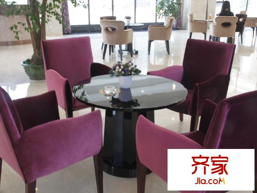 朗贤奥特莱斯小镇营销中心