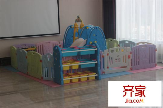 江中御墅营销中心内部儿童游乐区域(2015.9)