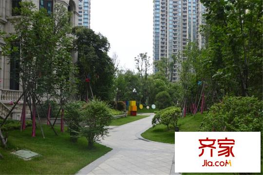 南昌恒大名都实景图小区园林过道实景(2015-3)