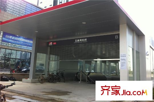 众一富东广场周边地铁艾溪湖东站B口(2015-11)