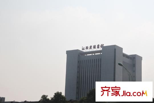 青山湖天湾配套图向右约140米省图书馆