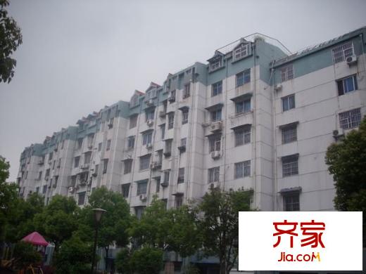 顺外路希望中学宿舍外景图