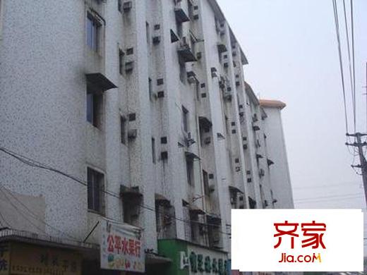 顺外路希望中学宿舍外景图