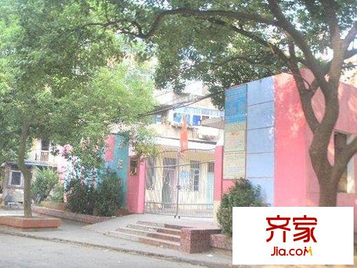 建设路通用机械厂宿舍外景图