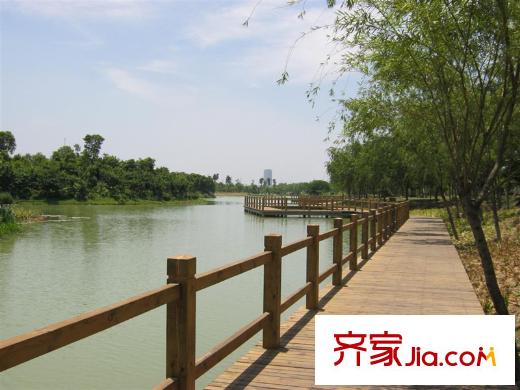 路通沁园艾溪湖湿地公园