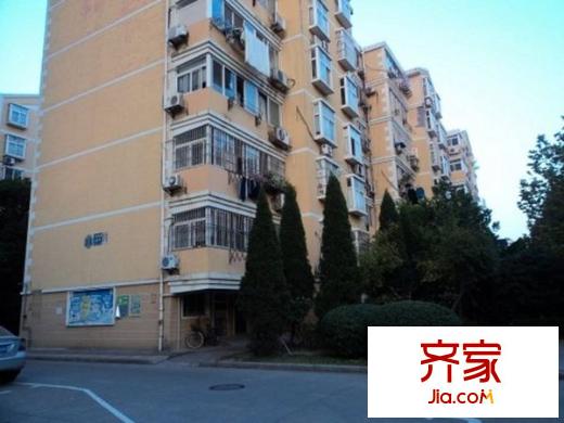 上海北路高校小区外景图