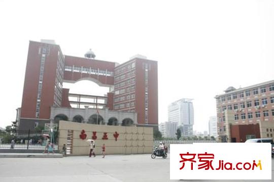 西雅圖國際會(huì)館配套圖南昌五中