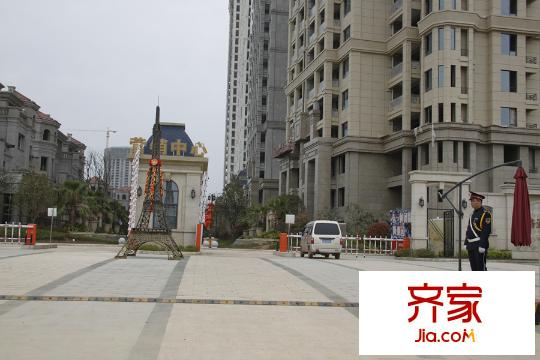 路通沁园小区内部(2015.3.24)