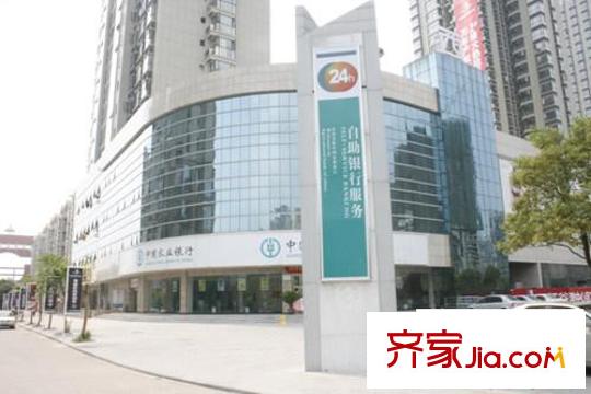 西雅圖國際會(huì)館配套圖樓下的農(nóng)業(yè)銀行