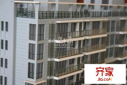 隆鑫广场外景图