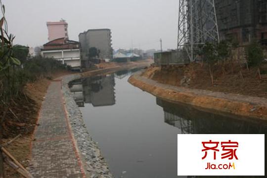 景河星宫外景图周边护城河