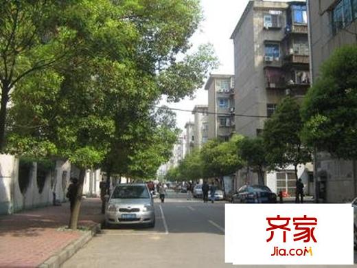 青山湖小区外景图