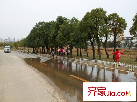 紅谷十二庭交通圖小區(qū)周邊道路