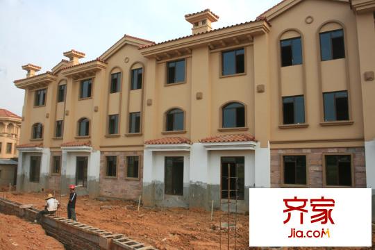 眾森紅谷一品別墅實景圖聯(lián)排別墅2013-03-29 