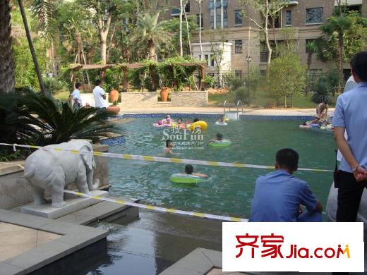 九里象湖城配套圖游泳池