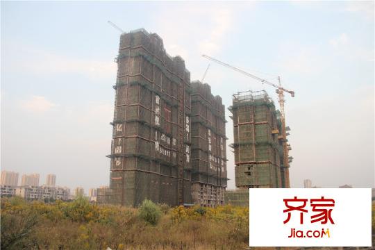 亿丰・锦瑟项目侧面(2015.10)