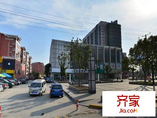 梅里新街口外景图