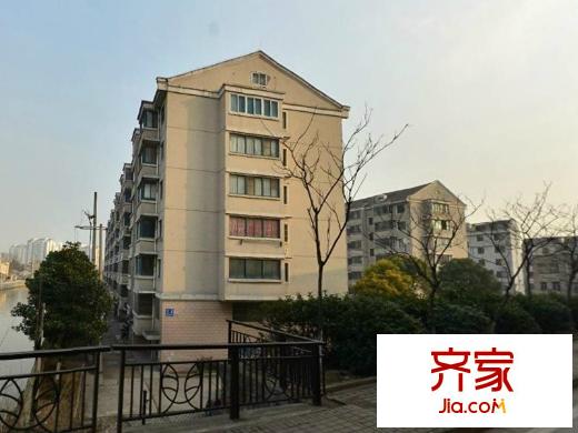 莱茵假日外景图