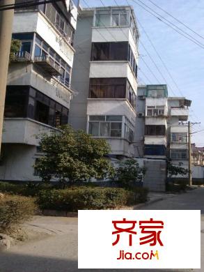 戴周新村外景图