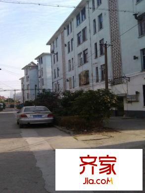 戴周新村外景图