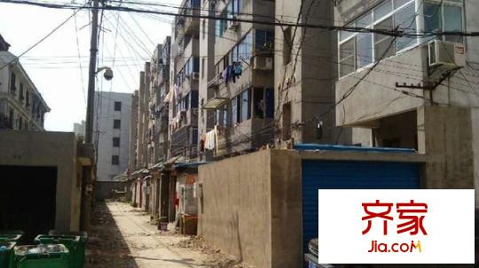 欣欣山庄外景图
