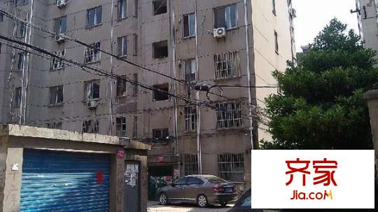 欣欣山庄外景图