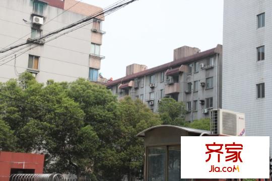 留芳声巷外景图